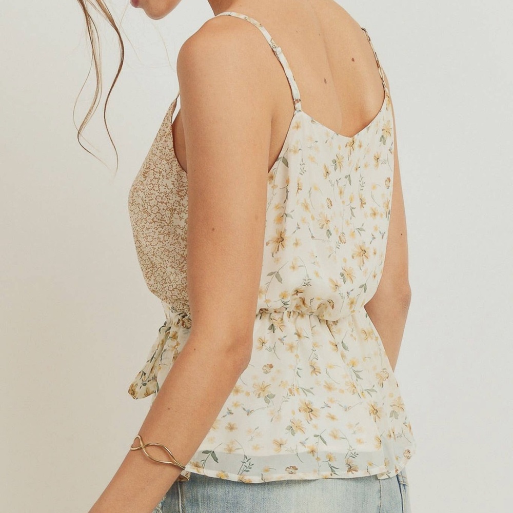 NWT Yellow & White Floral Print Spaghetti Strap Tank Top - Picture 4 of 5
